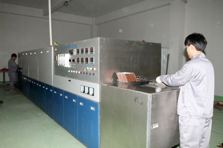 氣體(tǐ)保護隧道(dào)爐