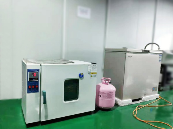 高(gāo)低(dī)溫溫度循環試驗裝置